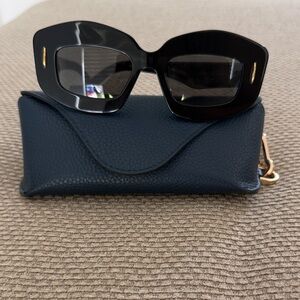 Loewe Black Oversized Cat-Eye Sunglasses
